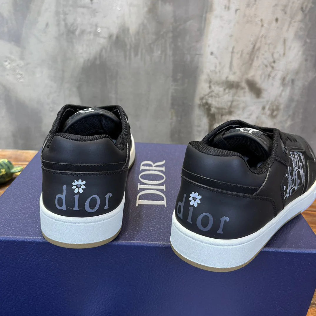 DIOR SNEAKER