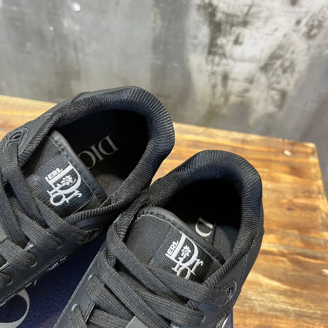 DIOR SNEAKER