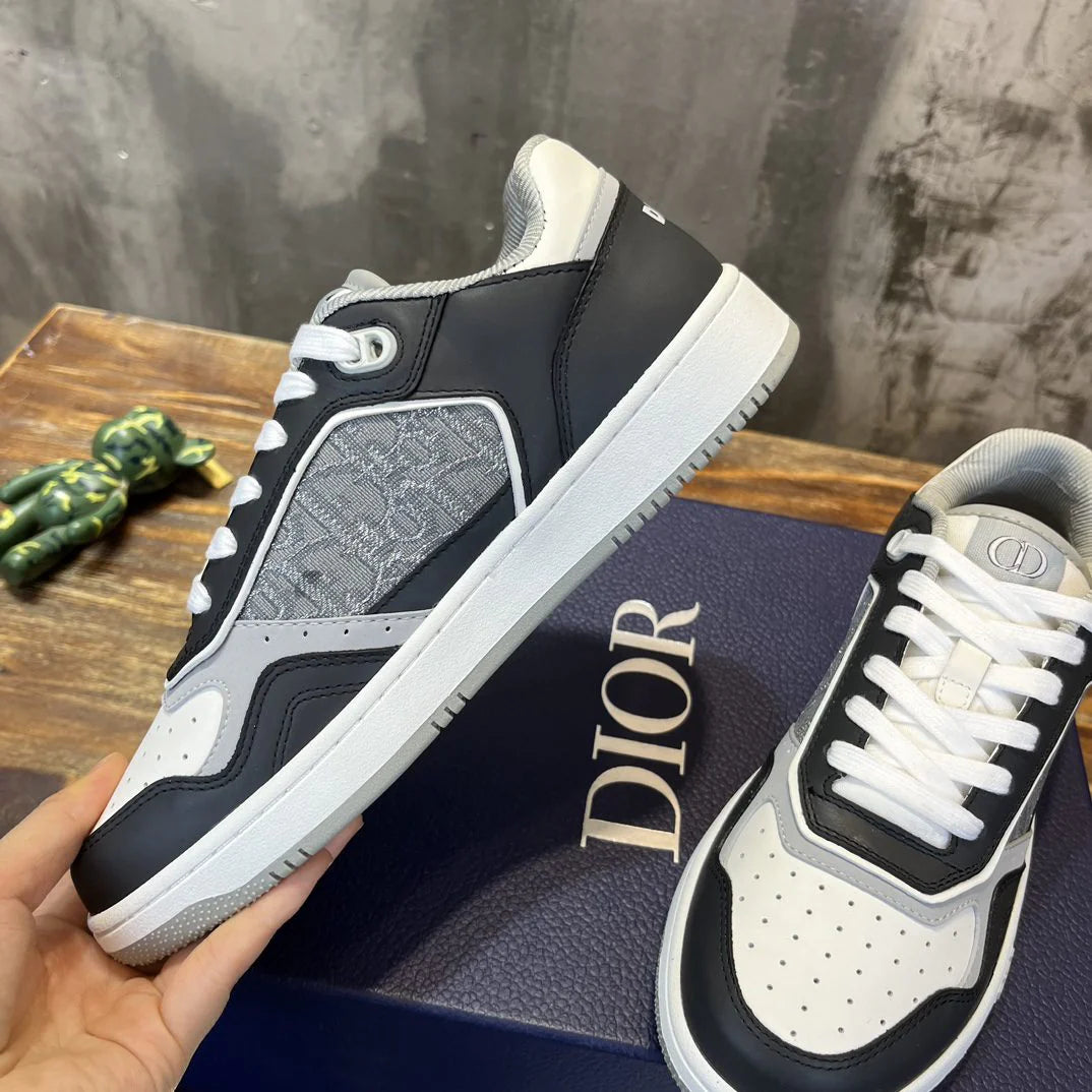 DIOR SNEAKER