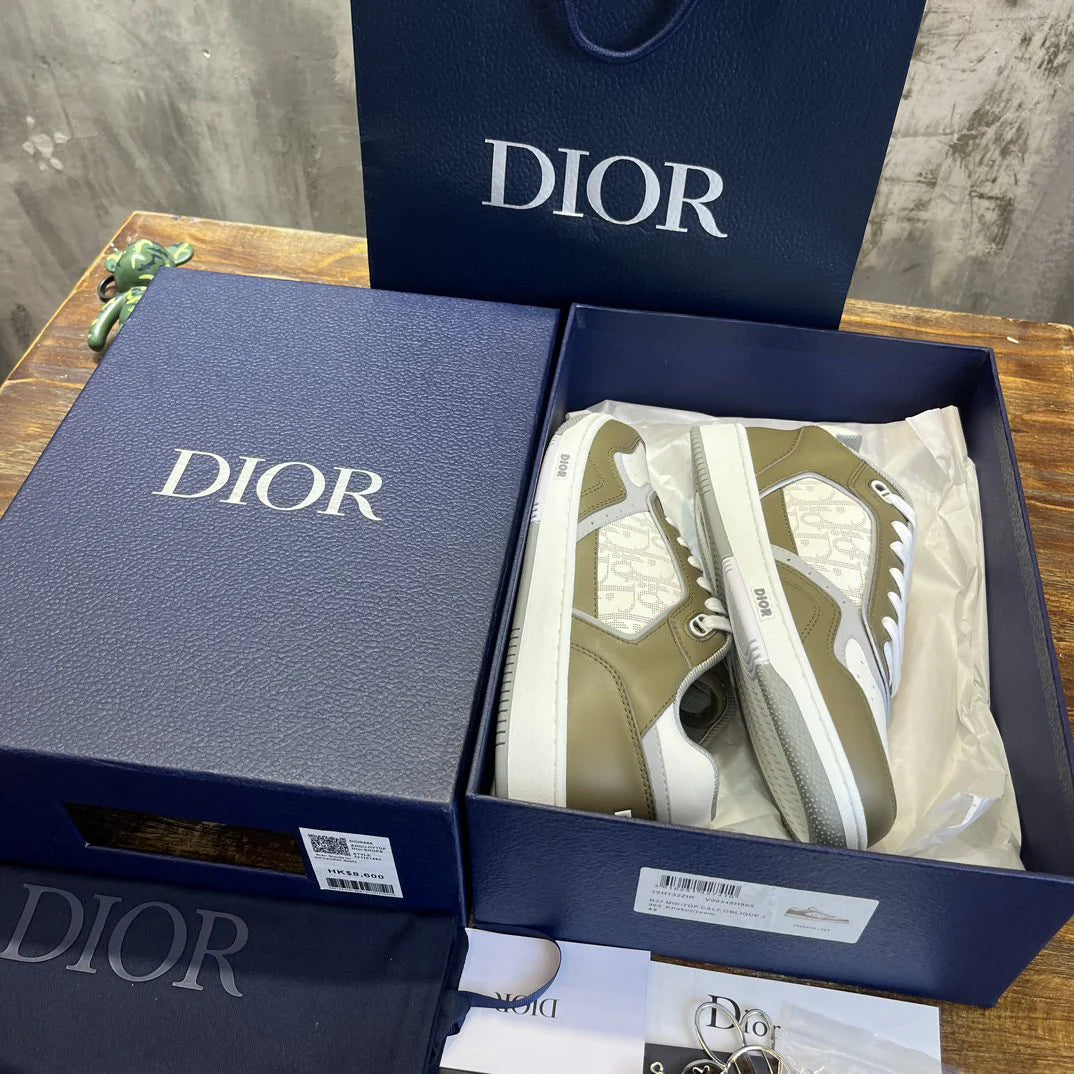 DIOR SNEAKER