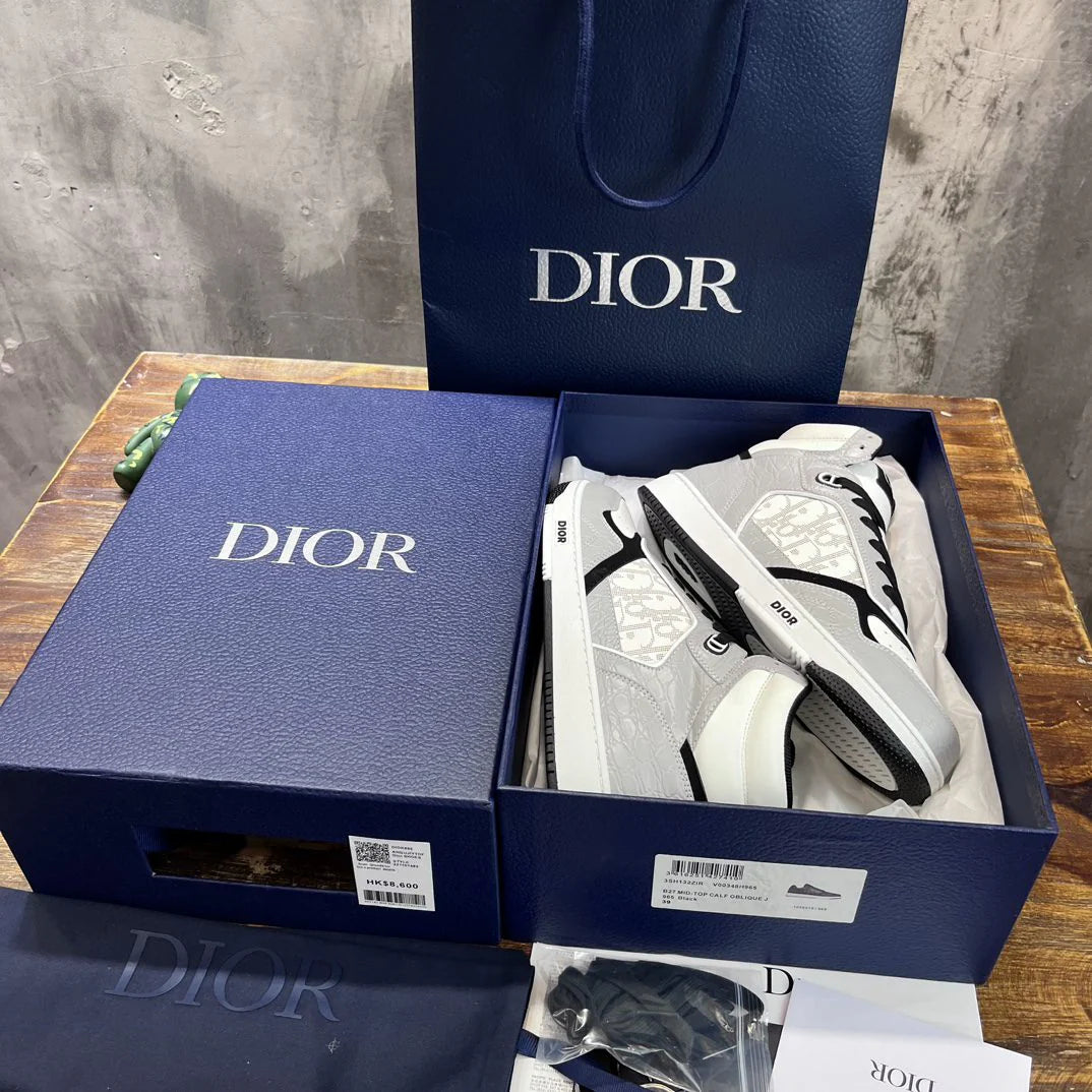 DIOR SNEAKER