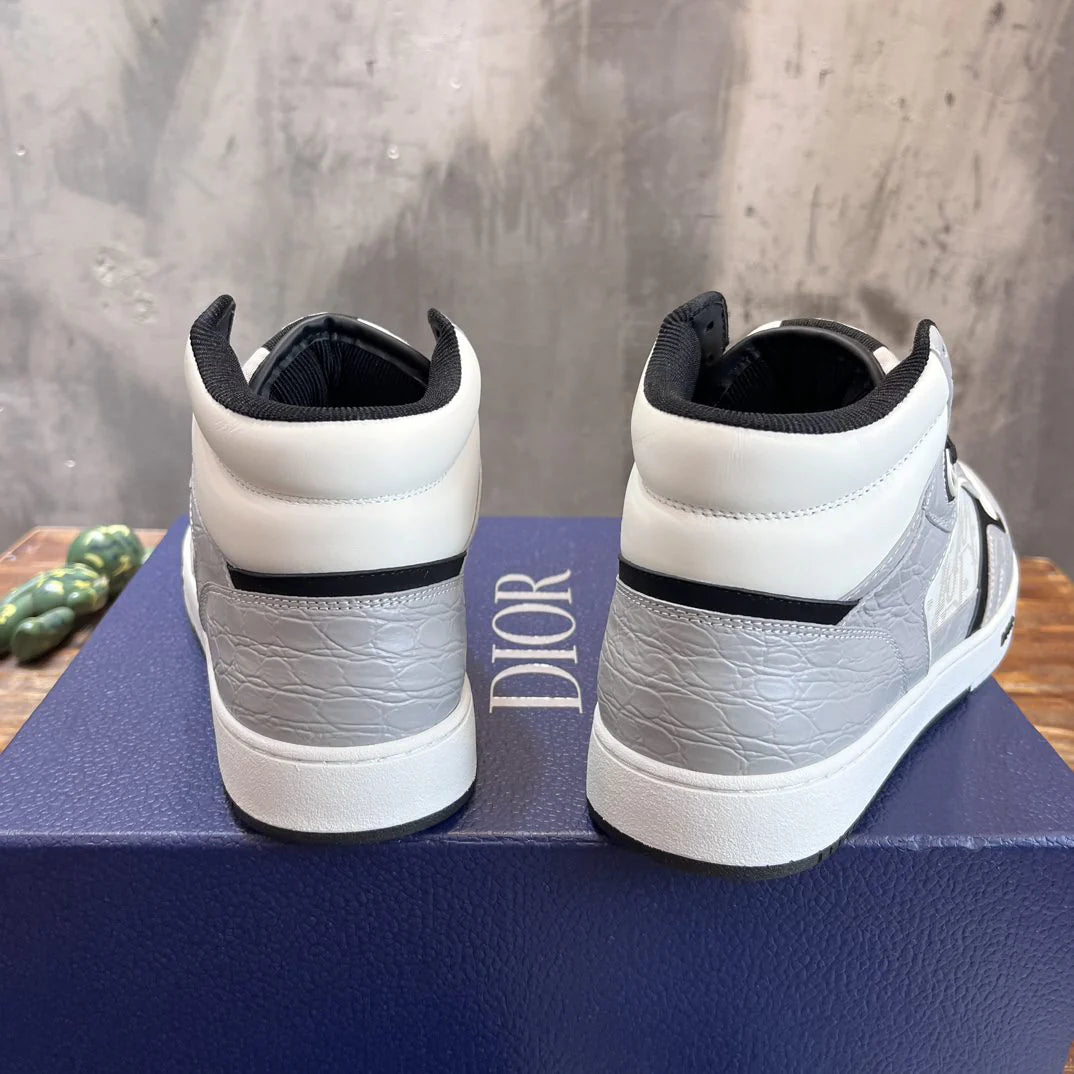 DIOR SNEAKER
