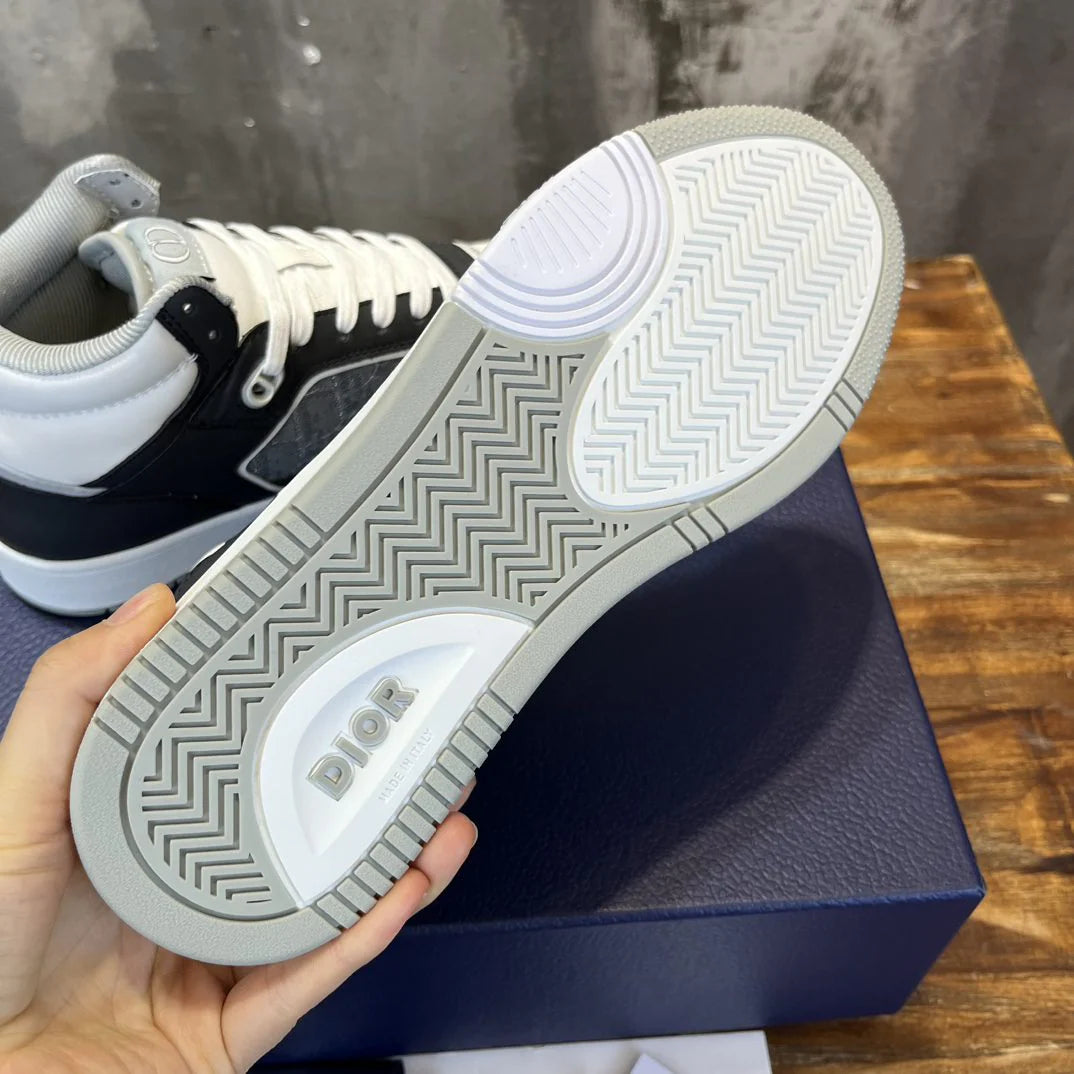 DIOR SNEAKER