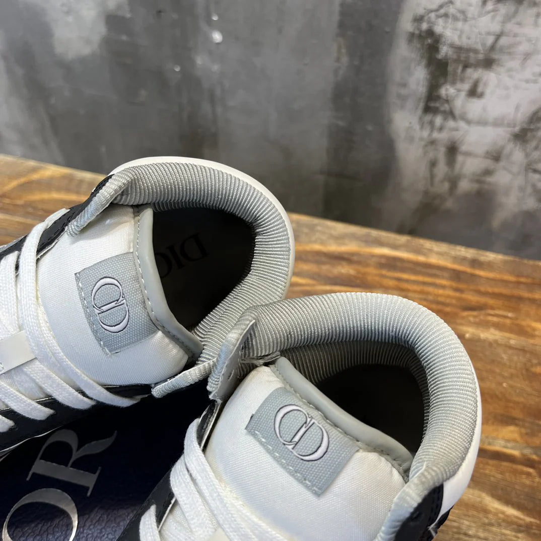 DIOR SNEAKER