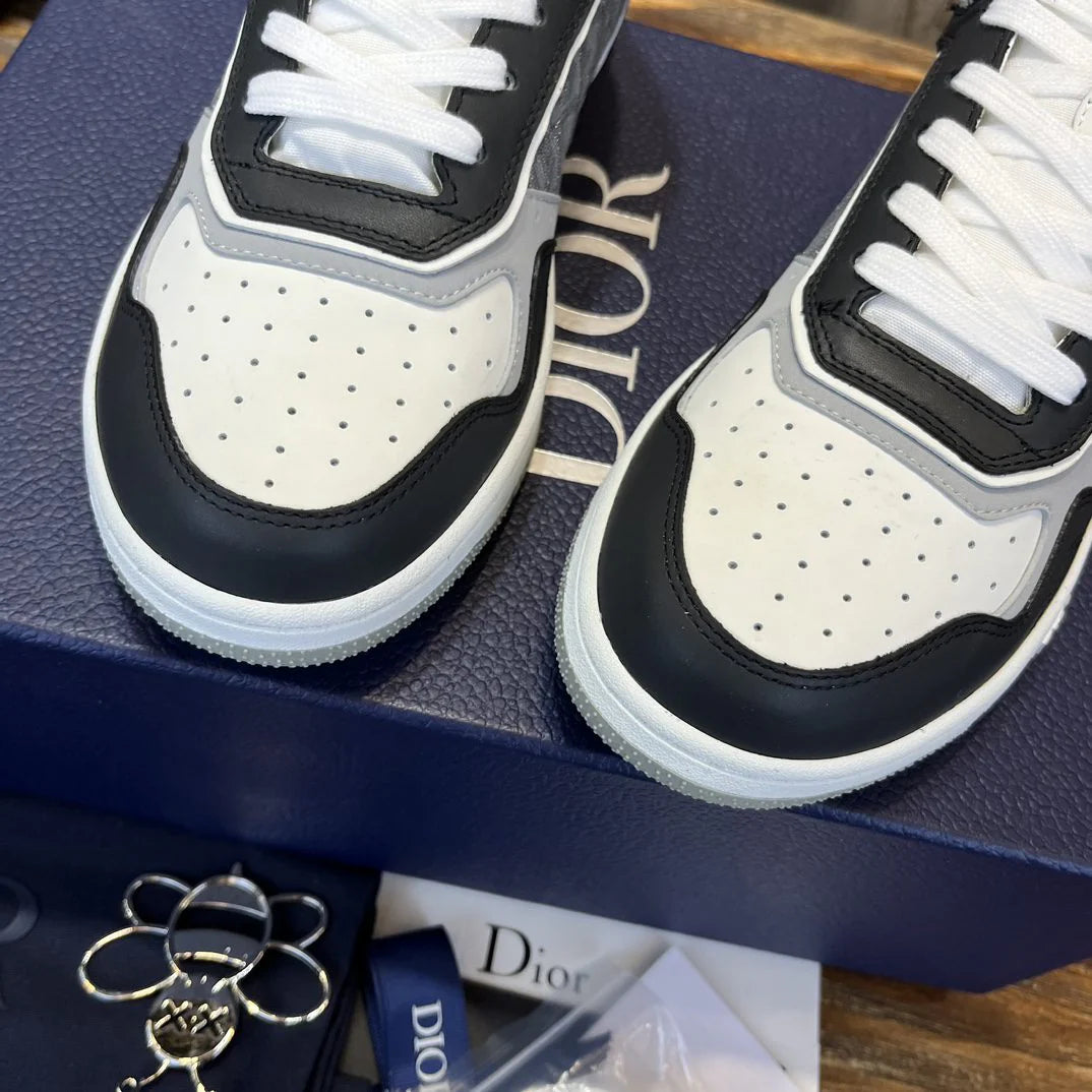 DIOR SNEAKER