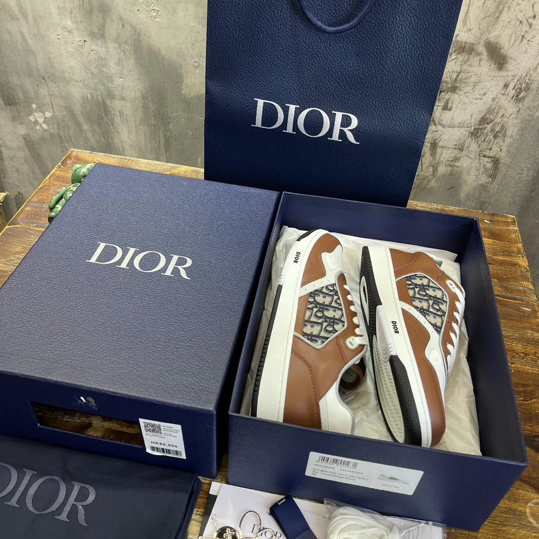 DIOR SNEAKER