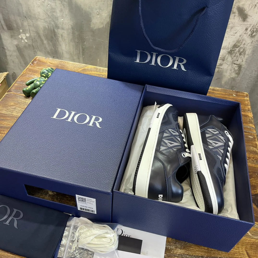 DIOR SNEAKER
