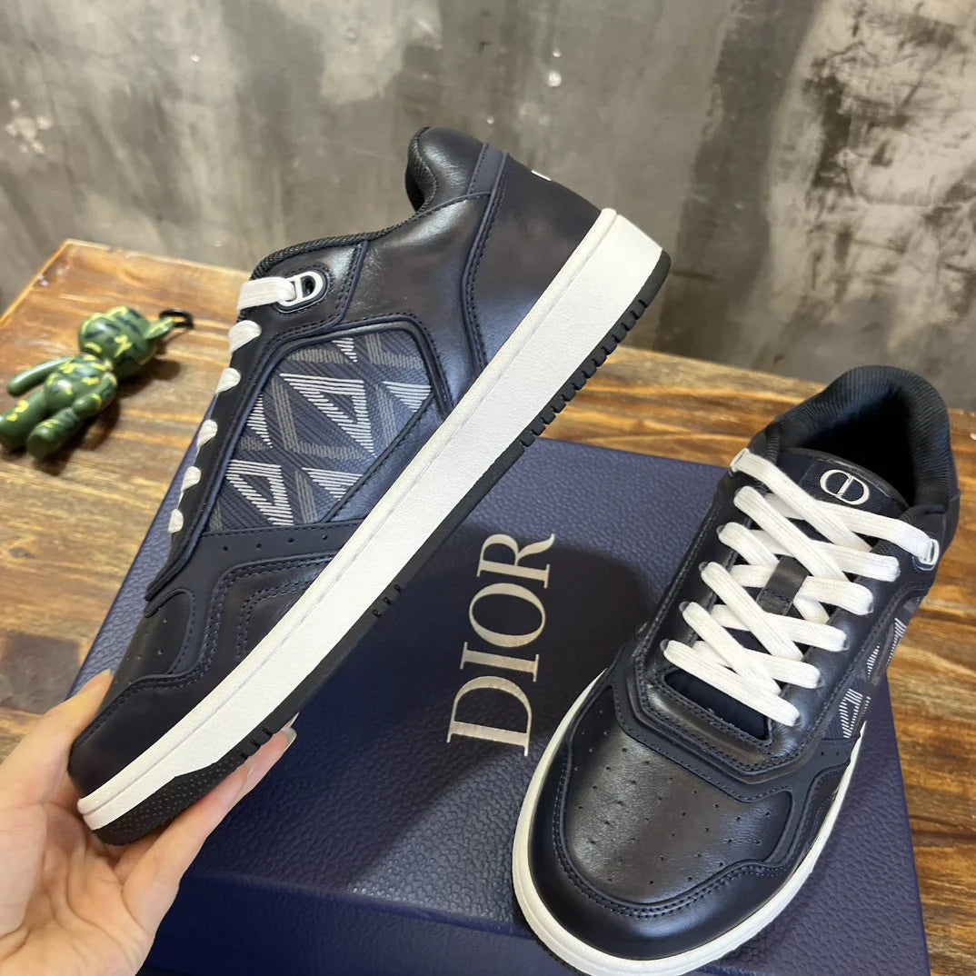 DIOR SNEAKER