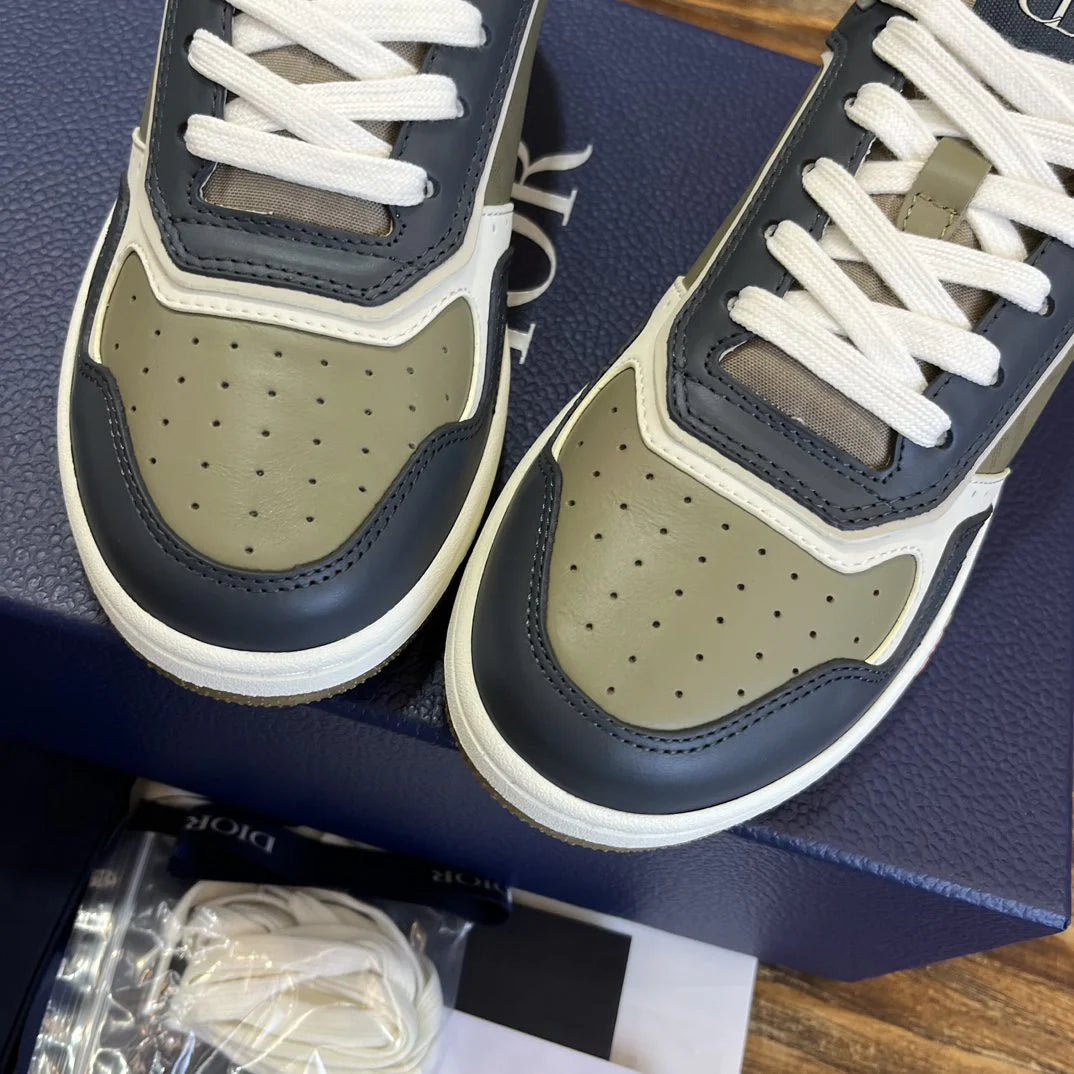 DIOR SNEAKER