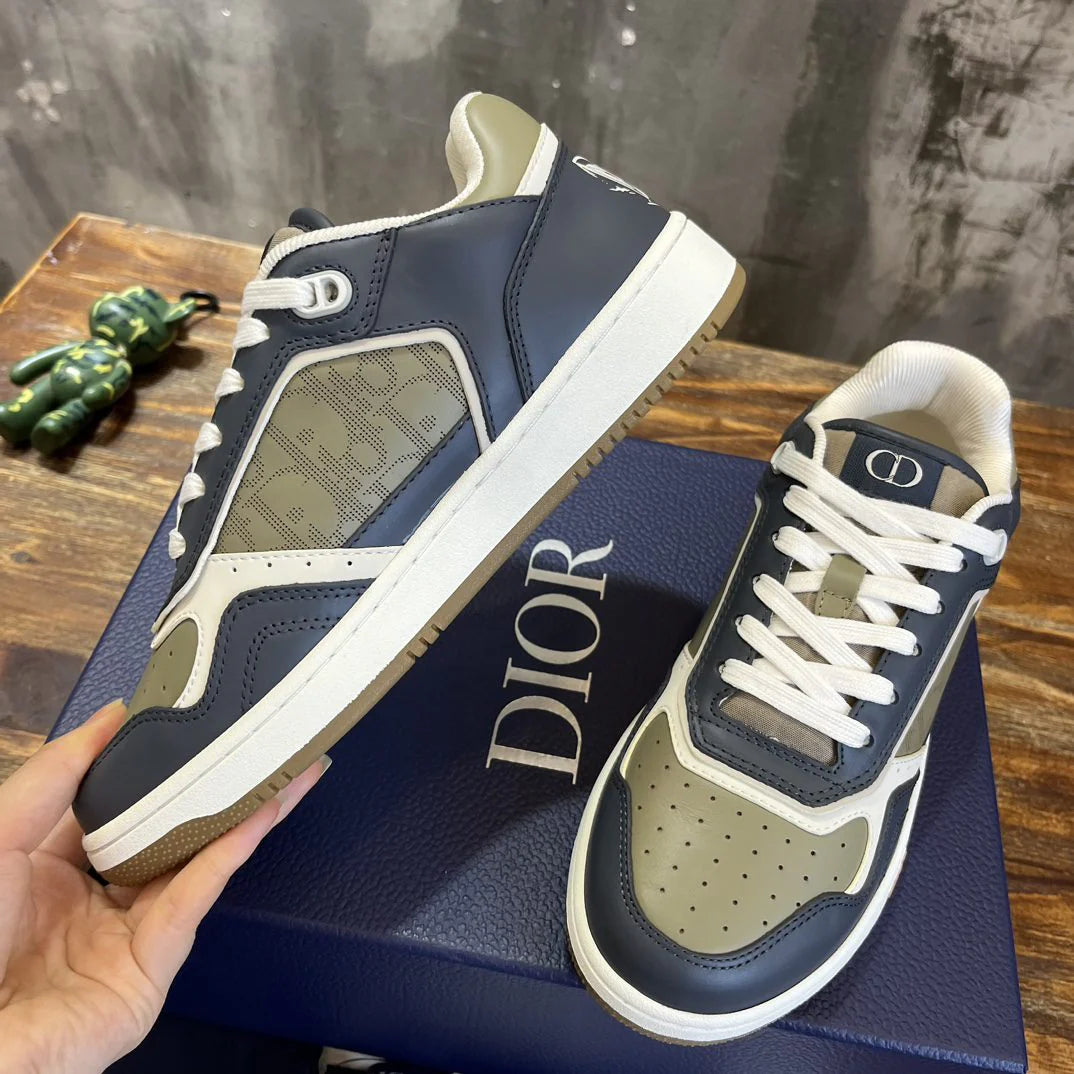 DIOR SNEAKER