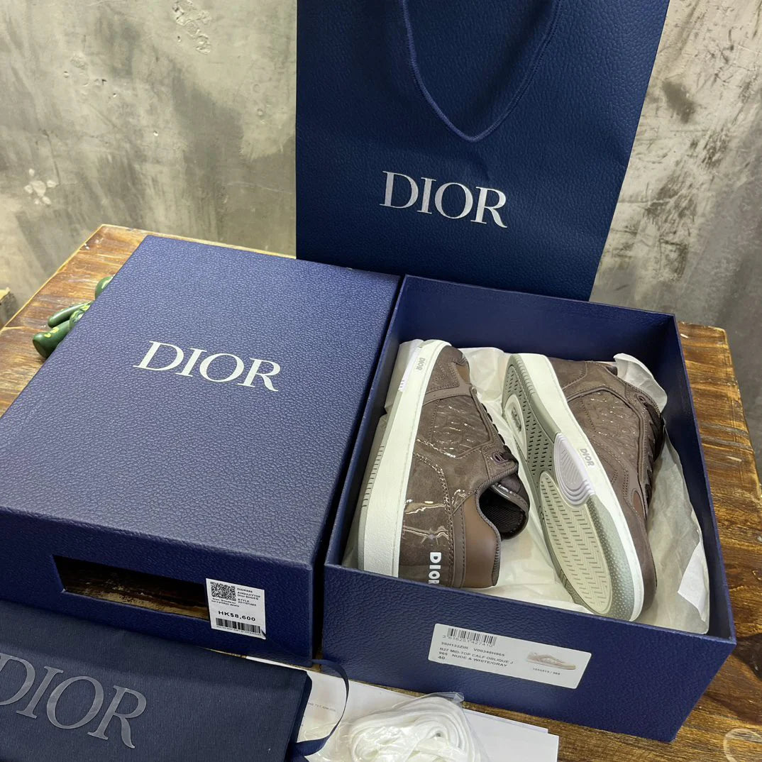 DIOR SNEAKER