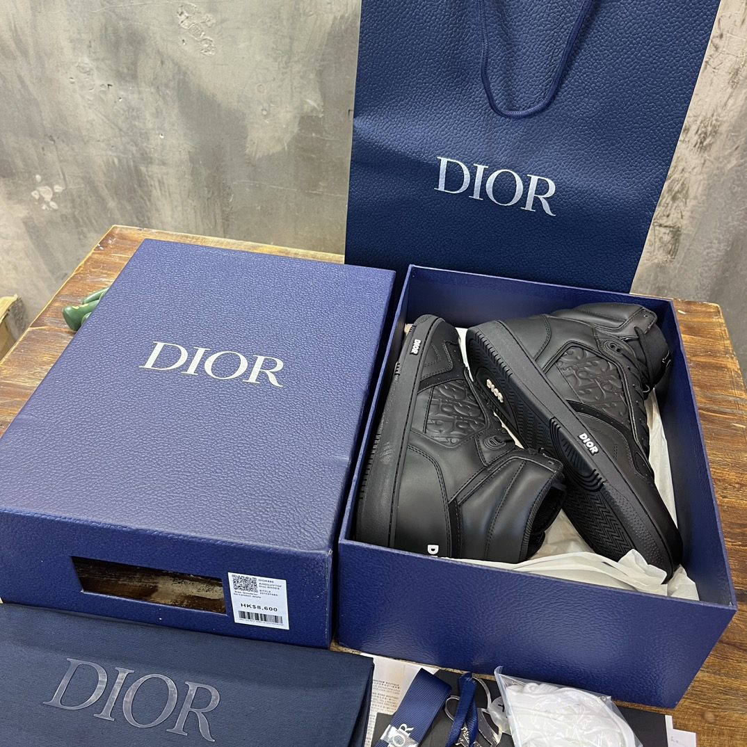DIOR SNEAKER