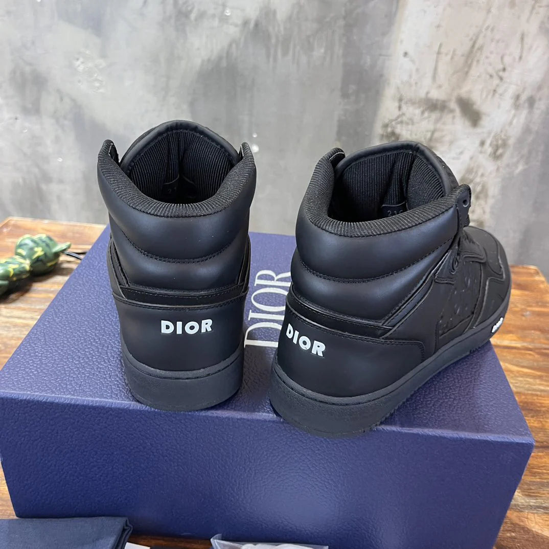 DIOR SNEAKER