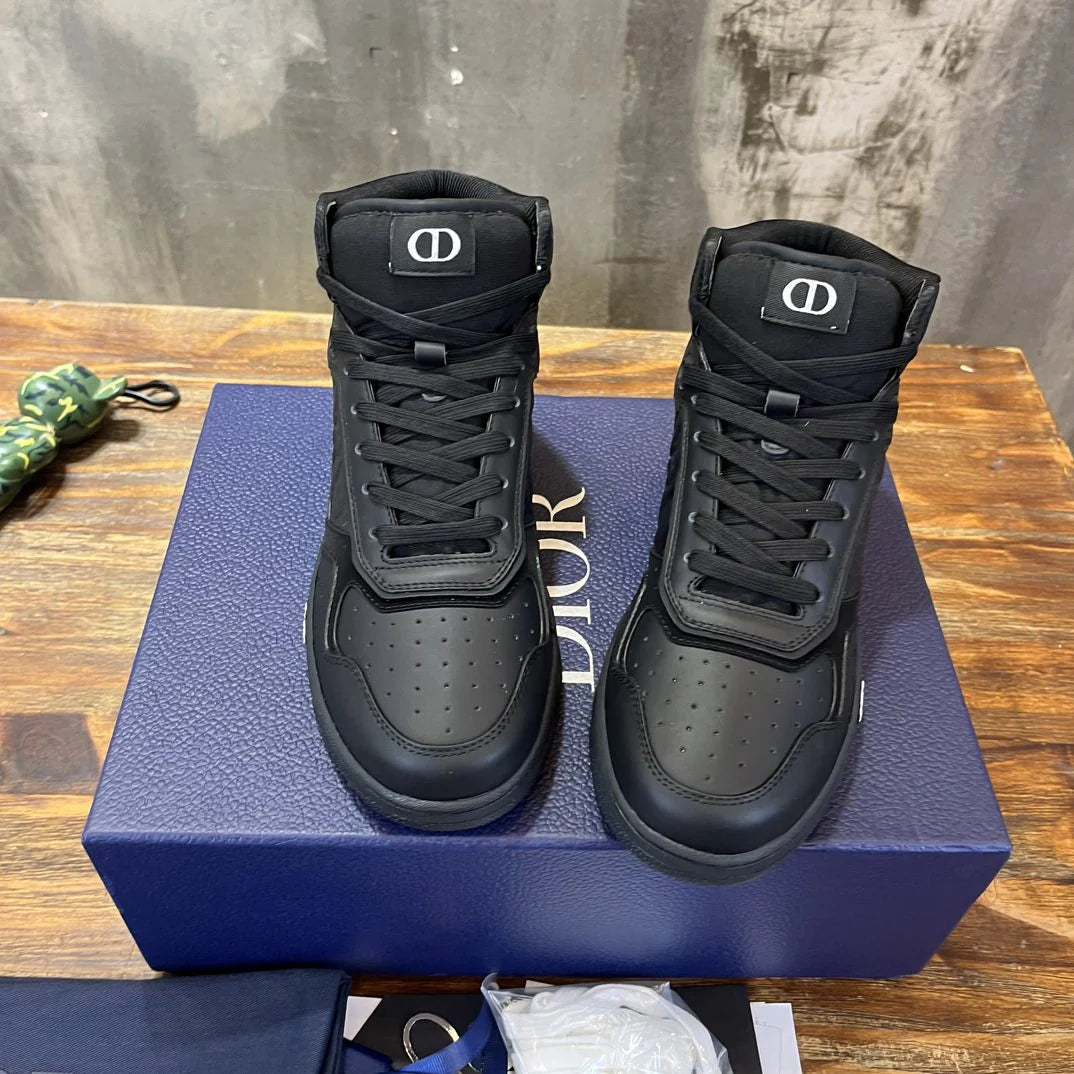 DIOR SNEAKER