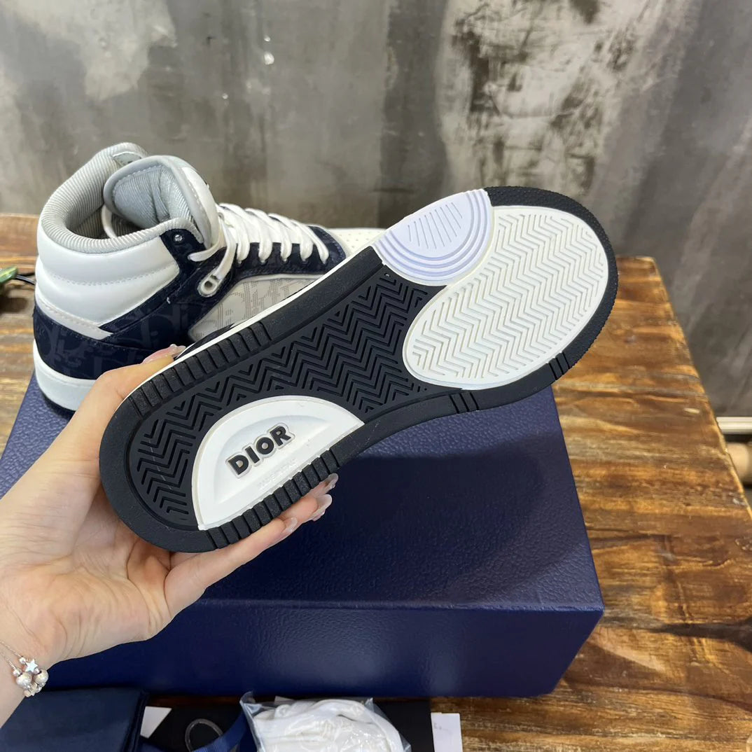 DIOR SNEAKER