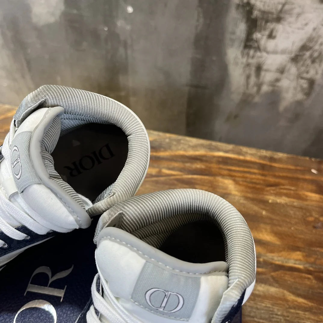DIOR SNEAKER