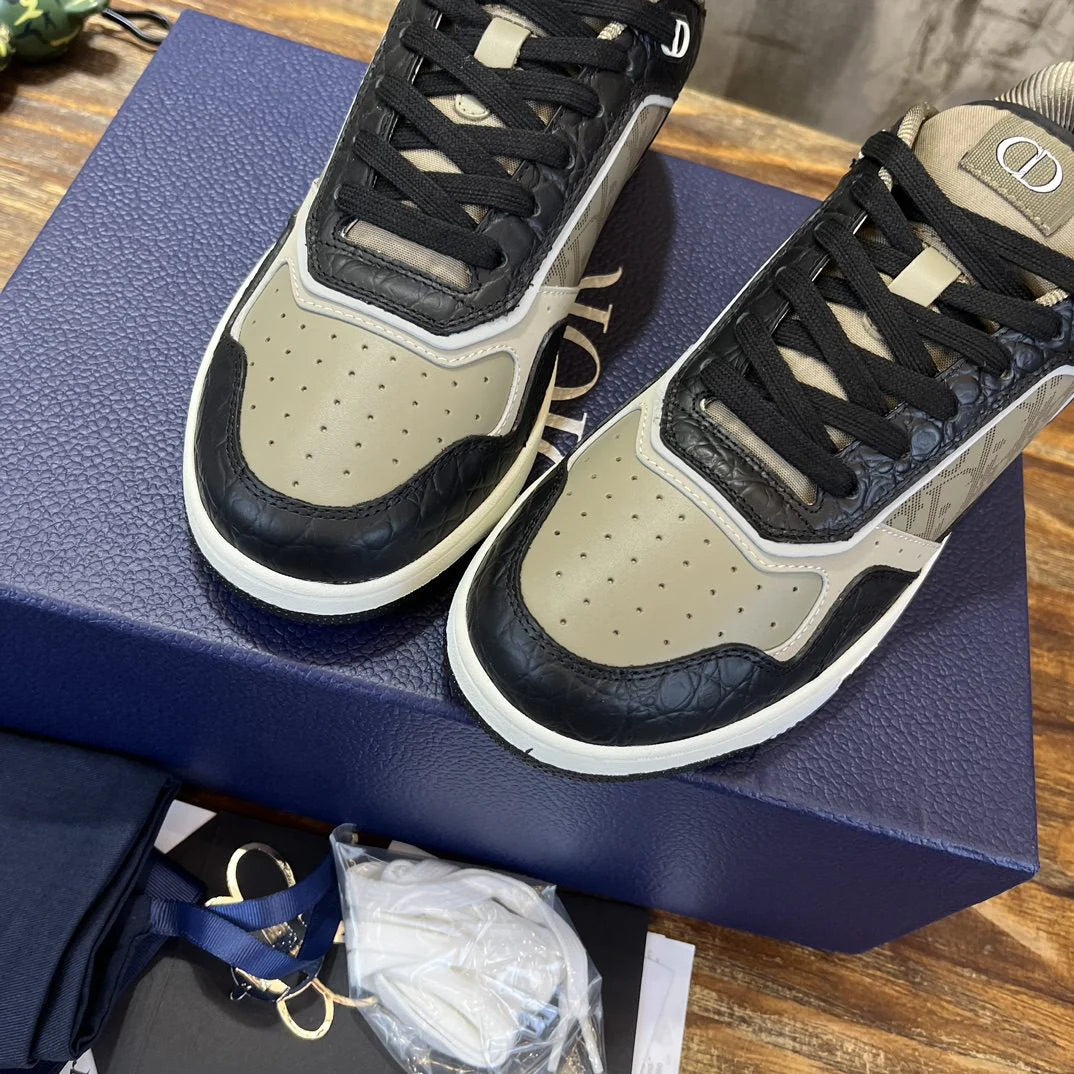DIOR SNEAKER
