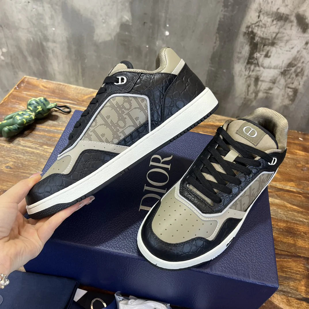 DIOR SNEAKER
