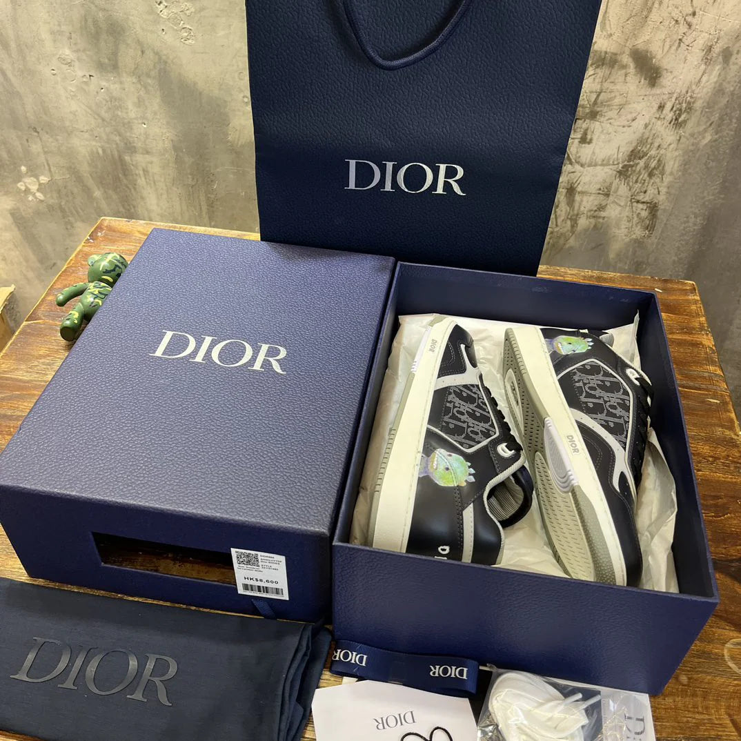 DIOR SNEAKER