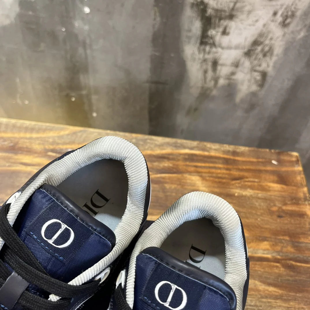 DIOR SNEAKER