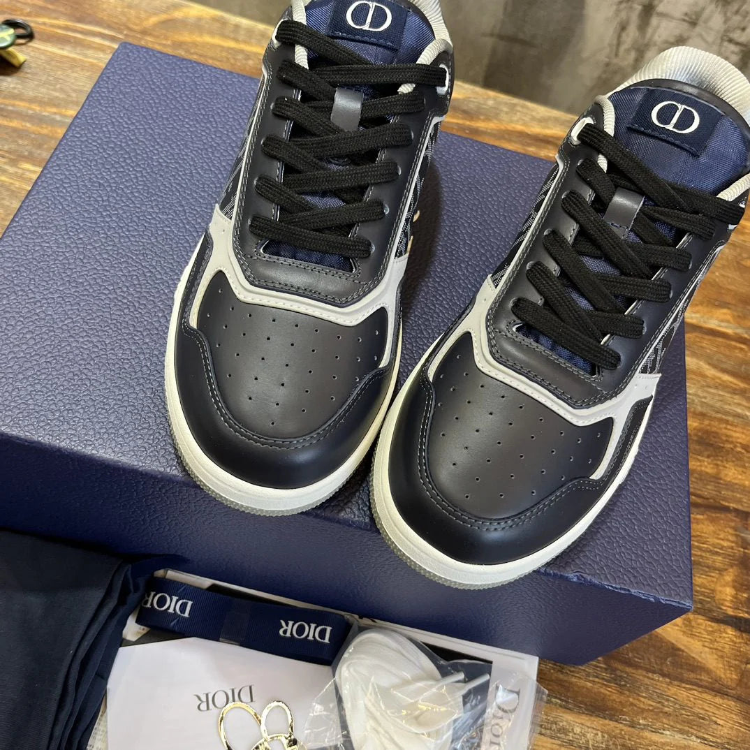 DIOR SNEAKER