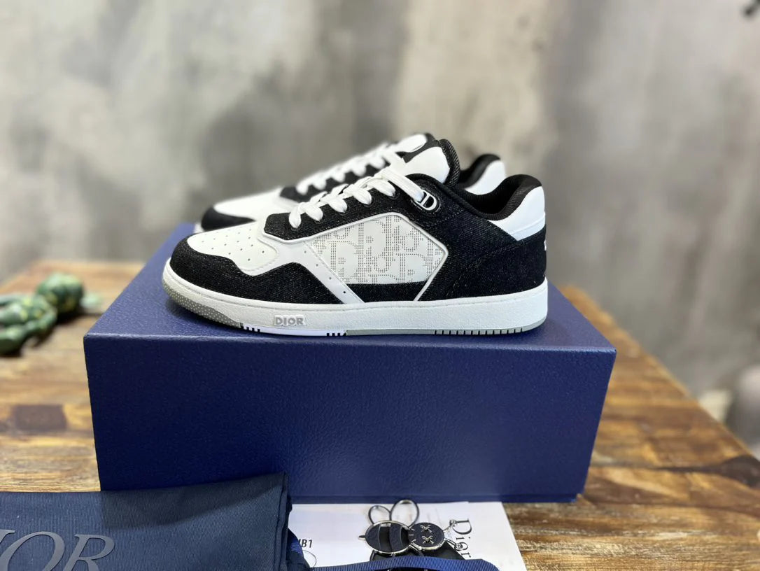 DIOR SNEAKER