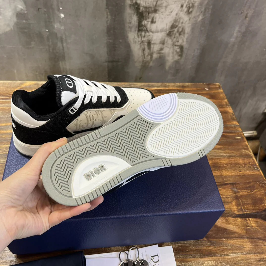 DIOR SNEAKER