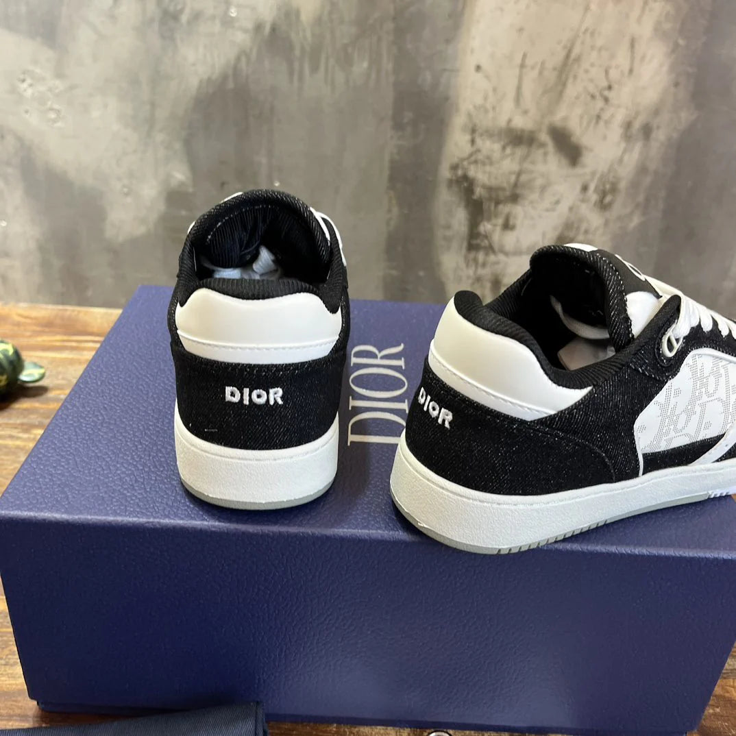 DIOR SNEAKER