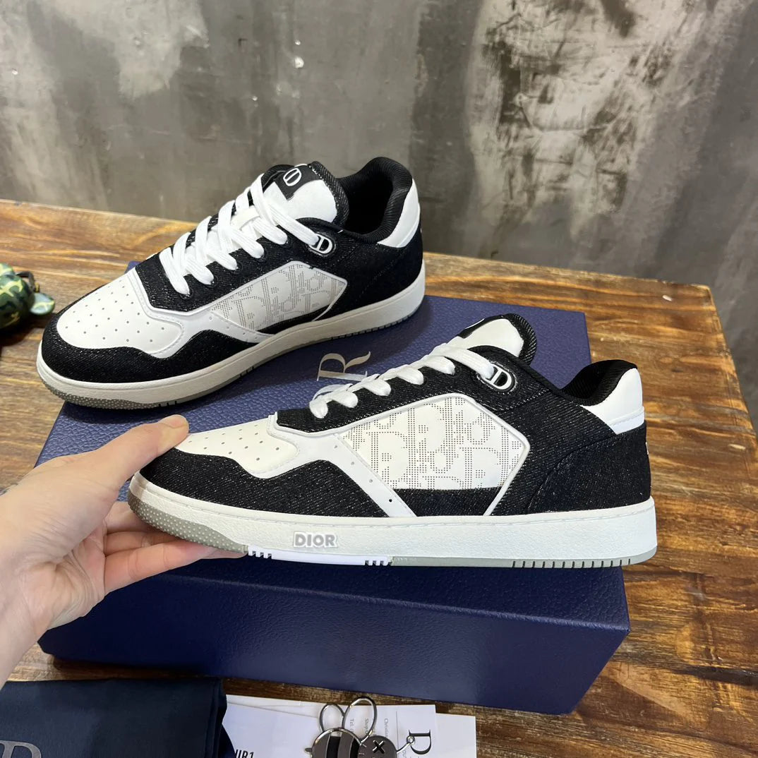 DIOR SNEAKER