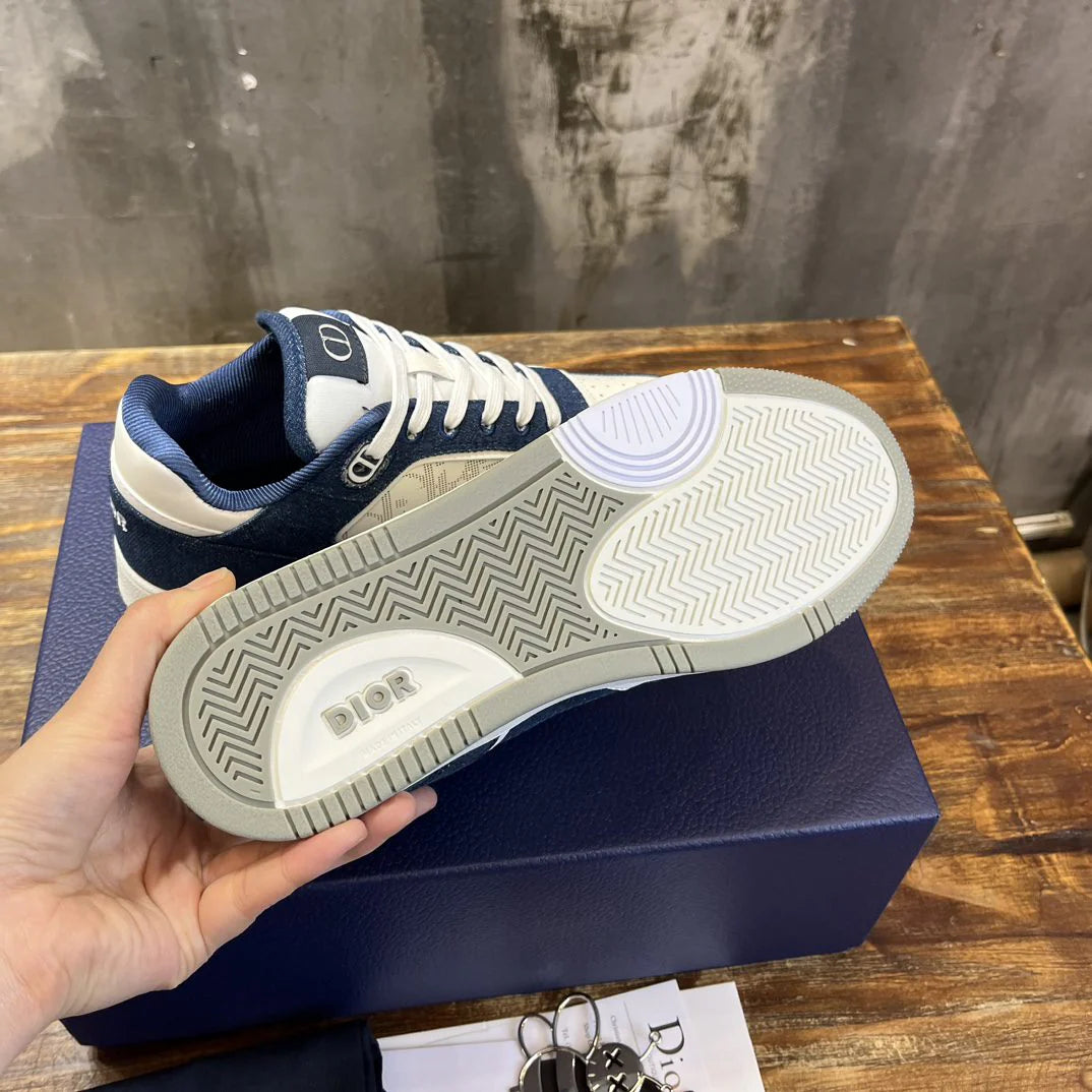 DIOR SNEAKER
