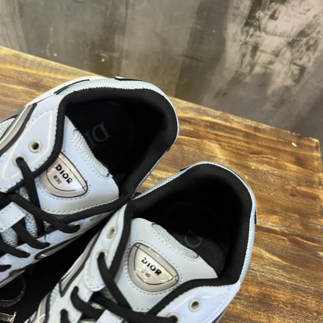 DIOR SNEAKER