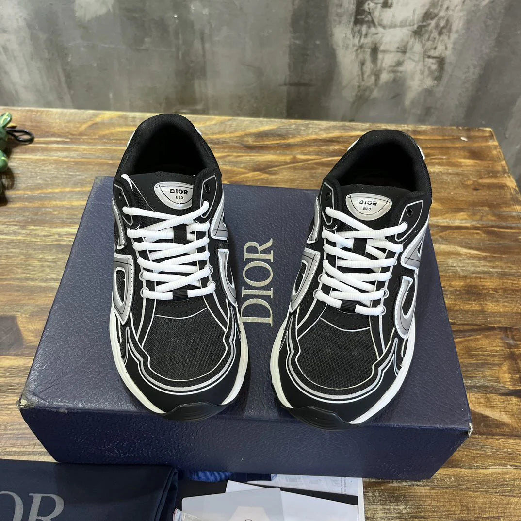 DIOR SNEAKER