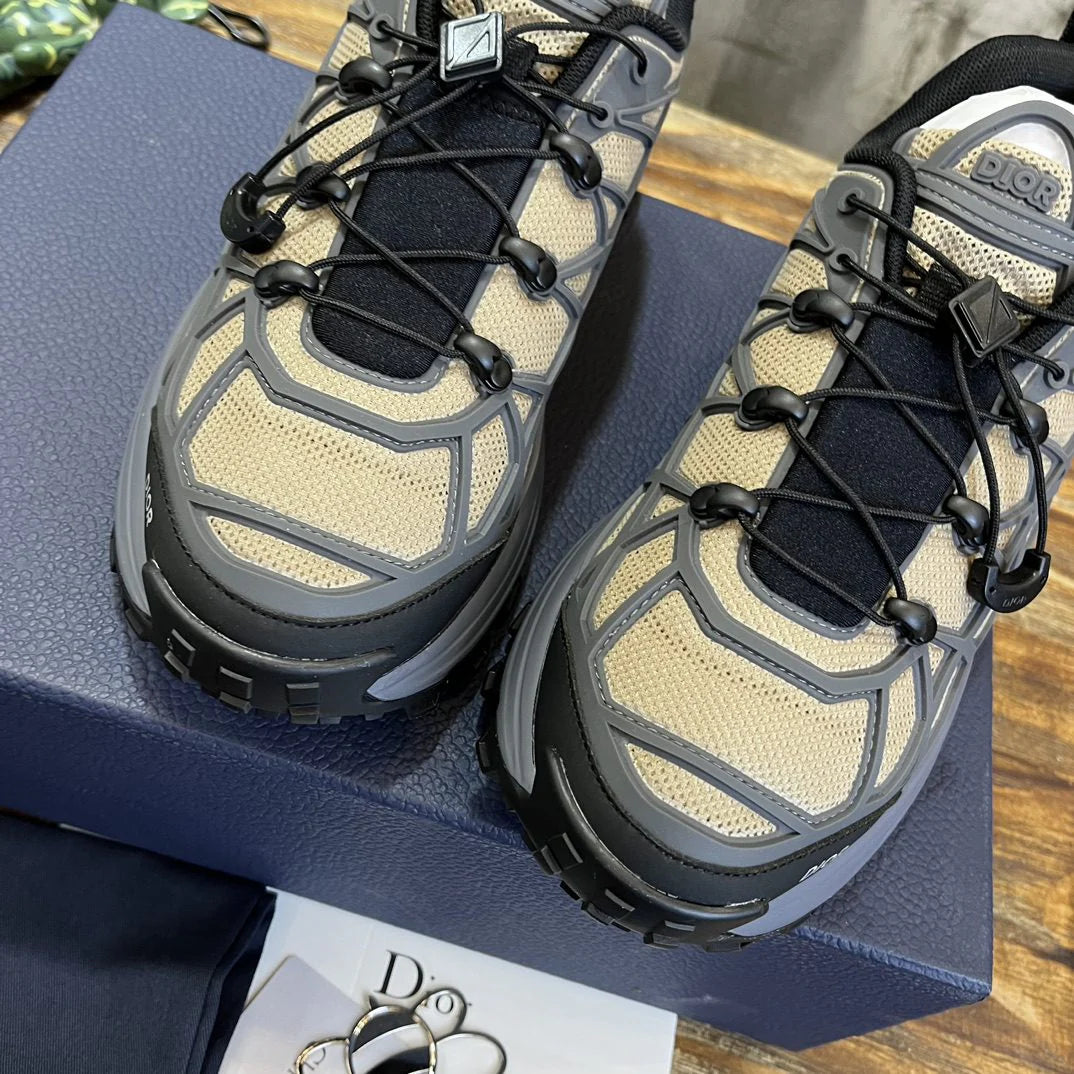 DIOR SNEAKER
