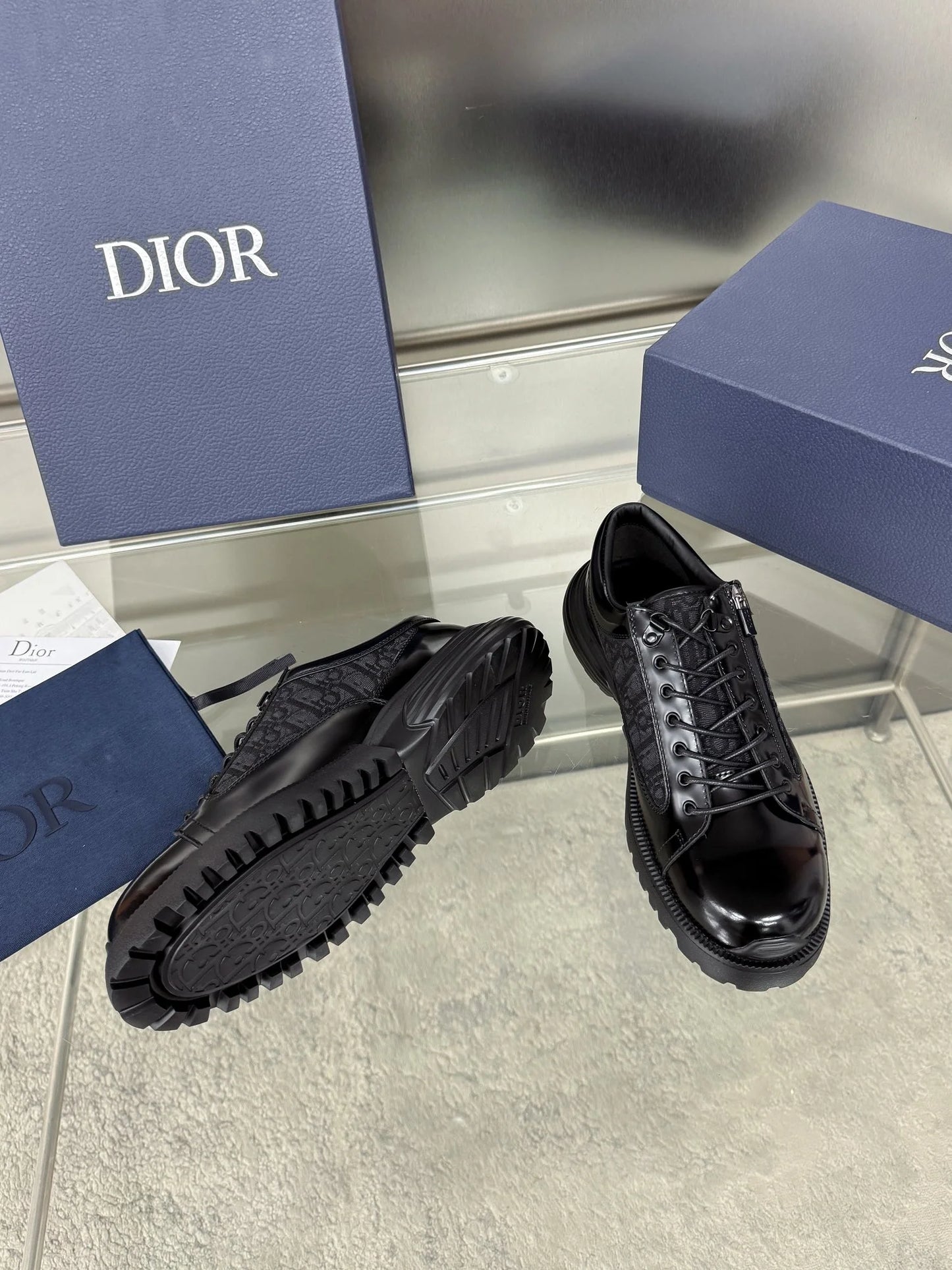 DIOR SNEAKER