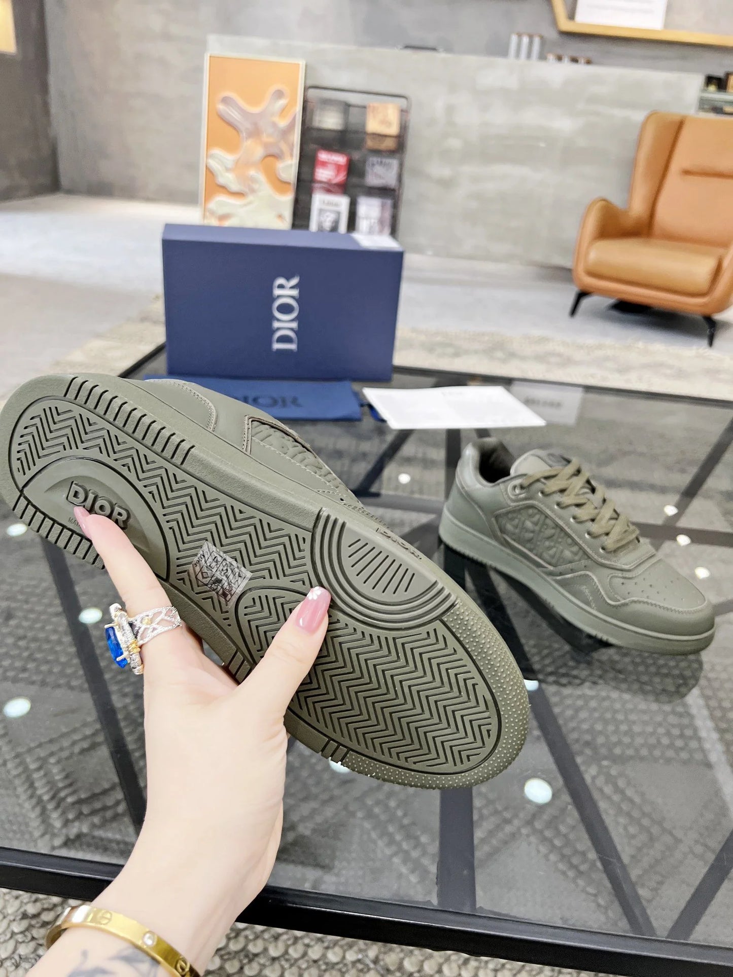 DIOR SNEAKER