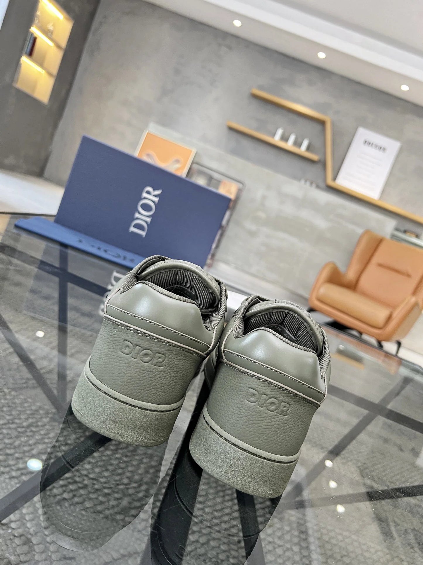 DIOR SNEAKER