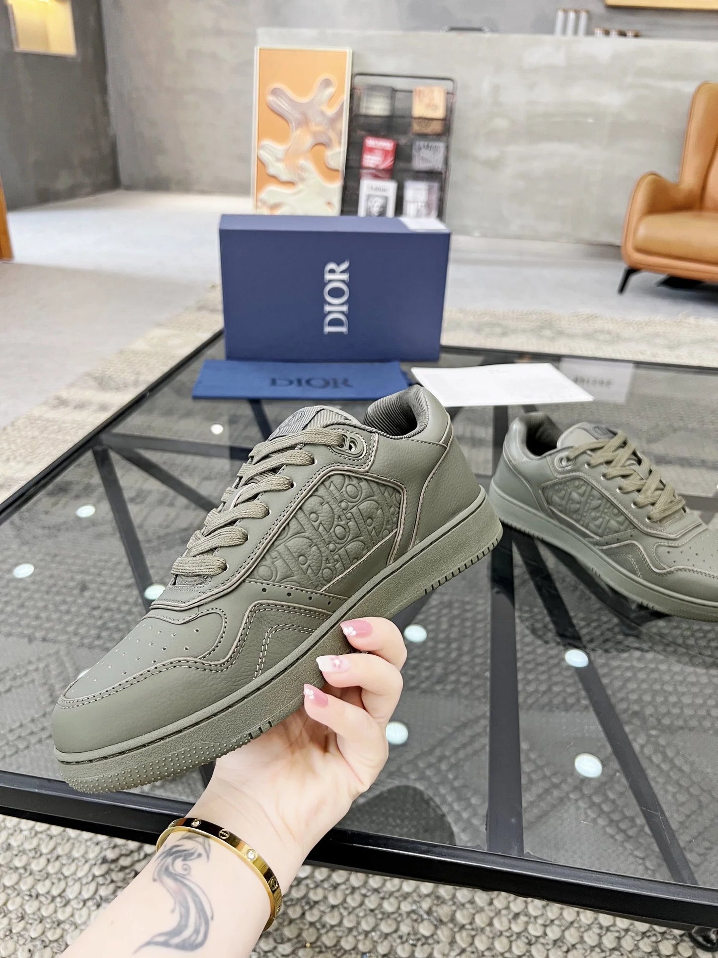 DIOR SNEAKER