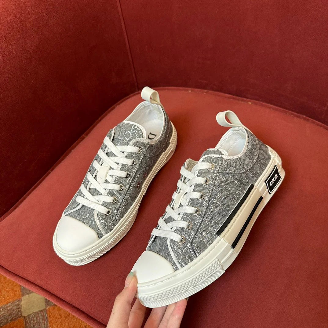DIOR SNEAKER