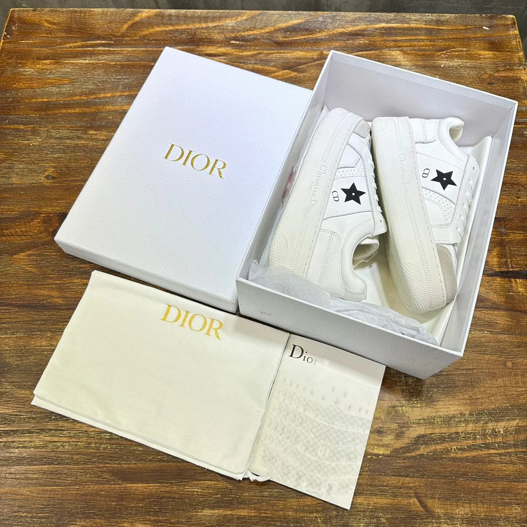 DIOR SNEAKER