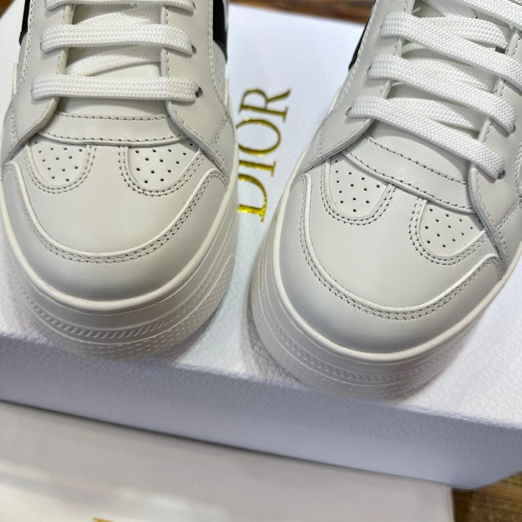 DIOR SNEAKER