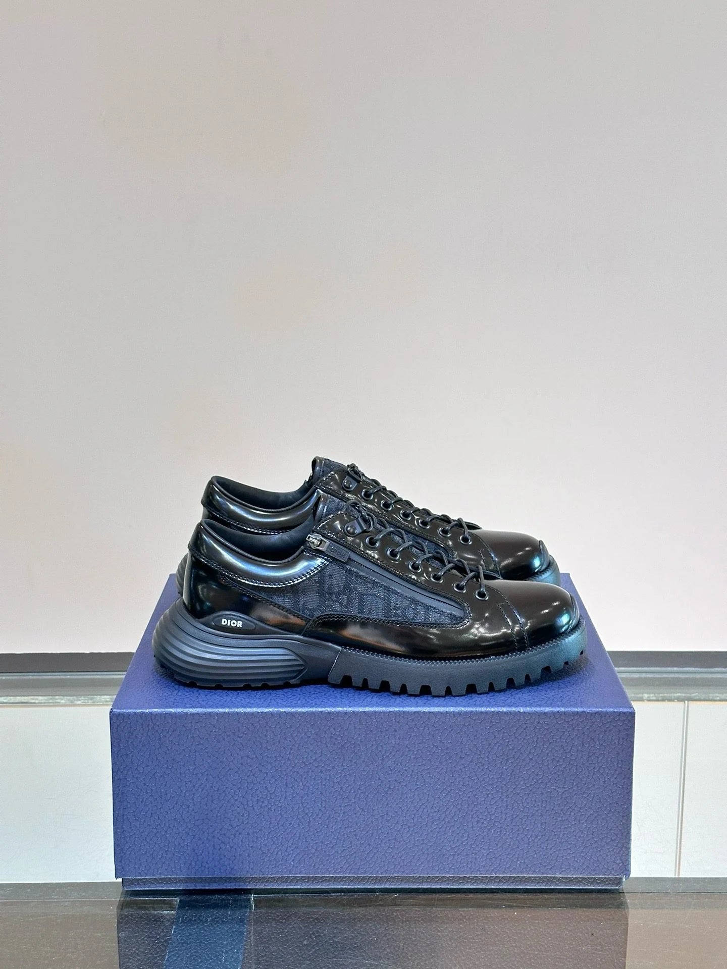 DIOR SNEAKER