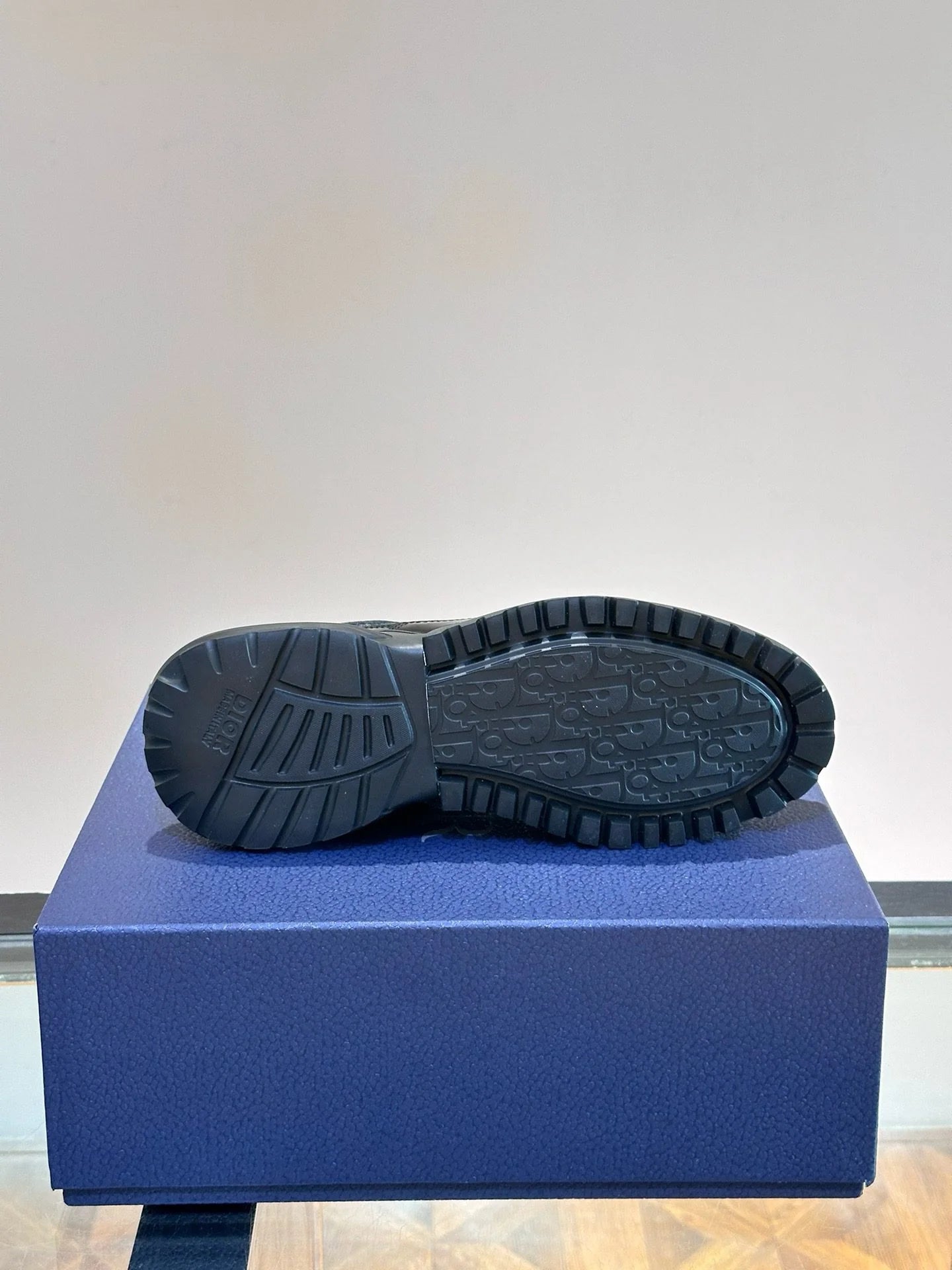DIOR SNEAKER