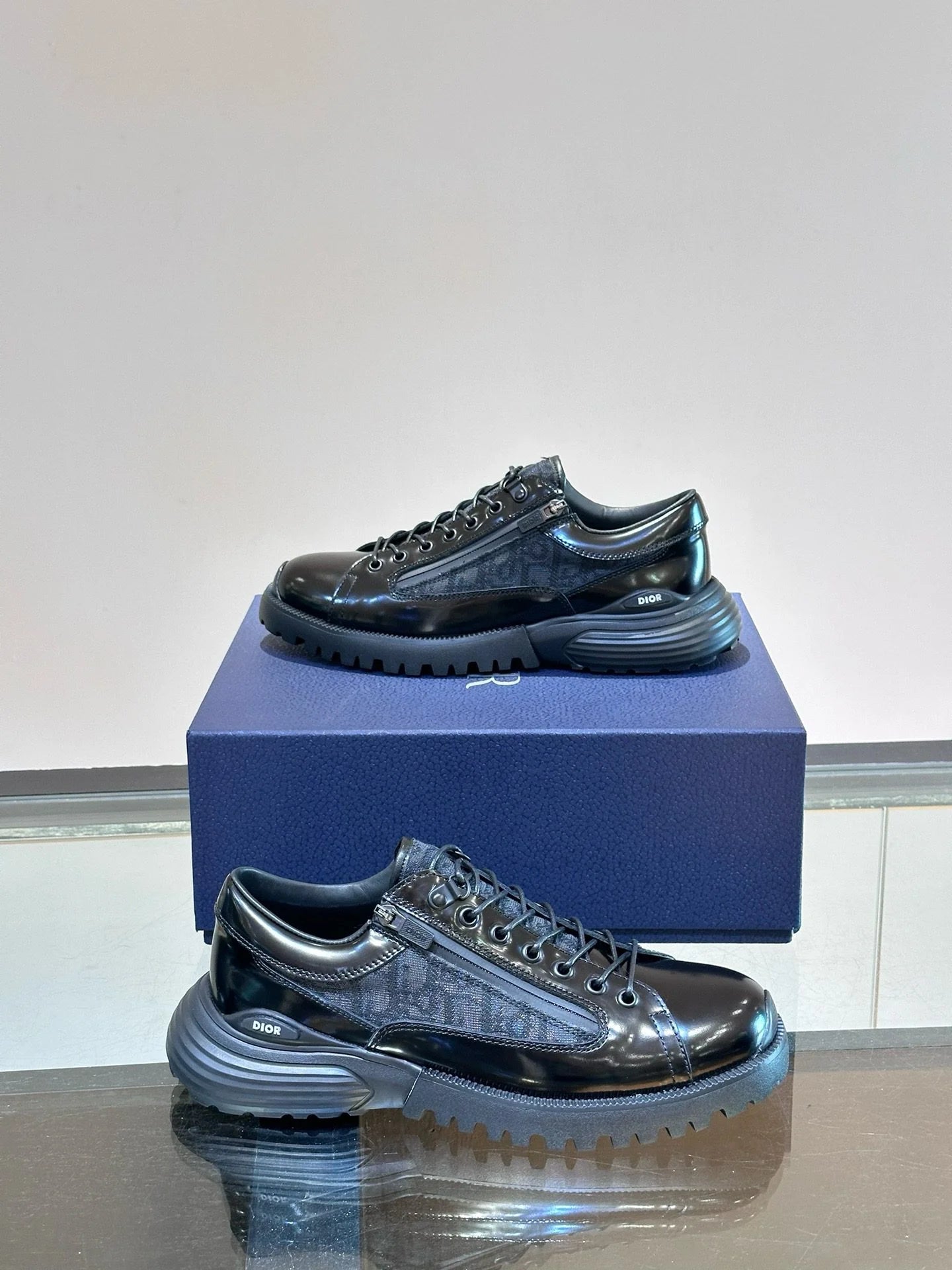 DIOR SNEAKER