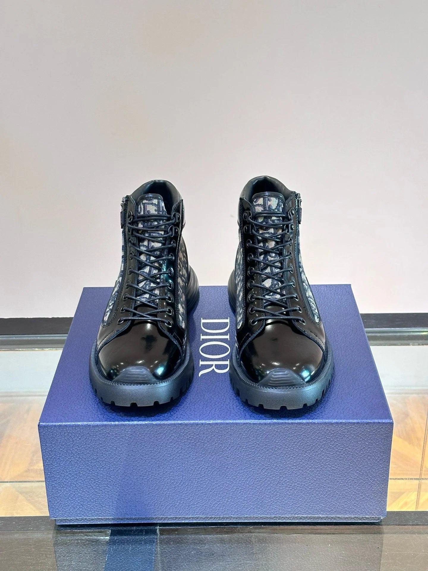 DIOR SNEAKER