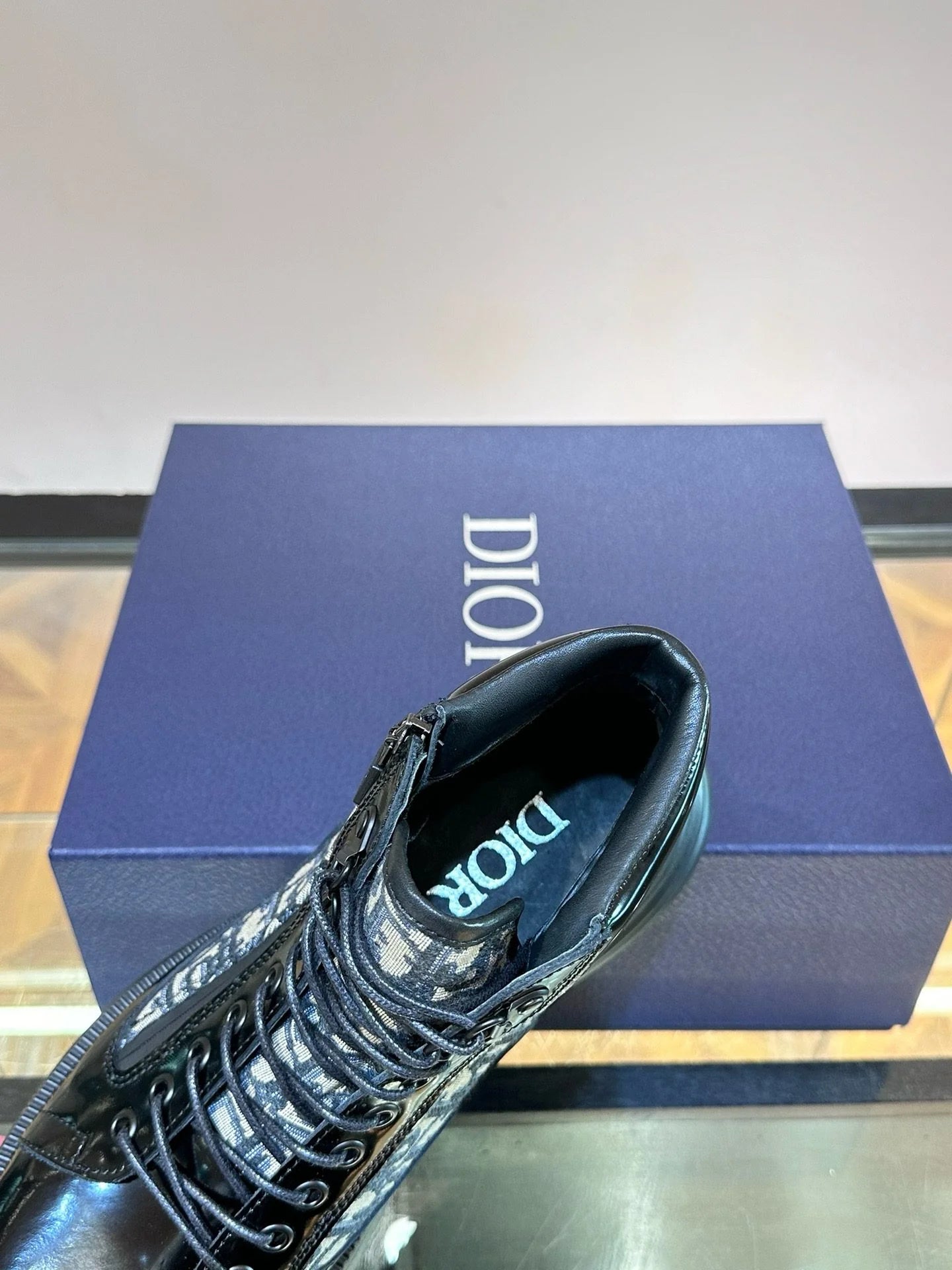 DIOR SNEAKER