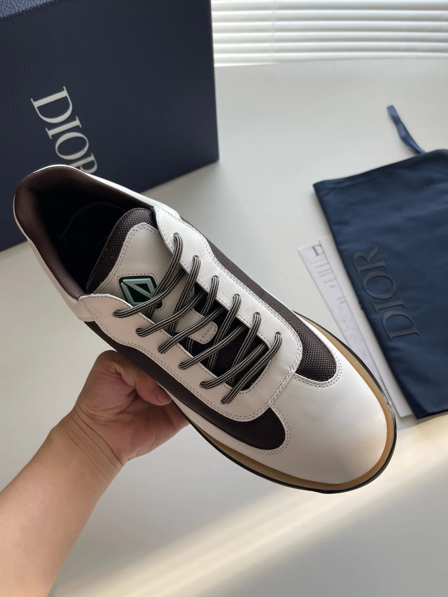 DIOR SNEAKER