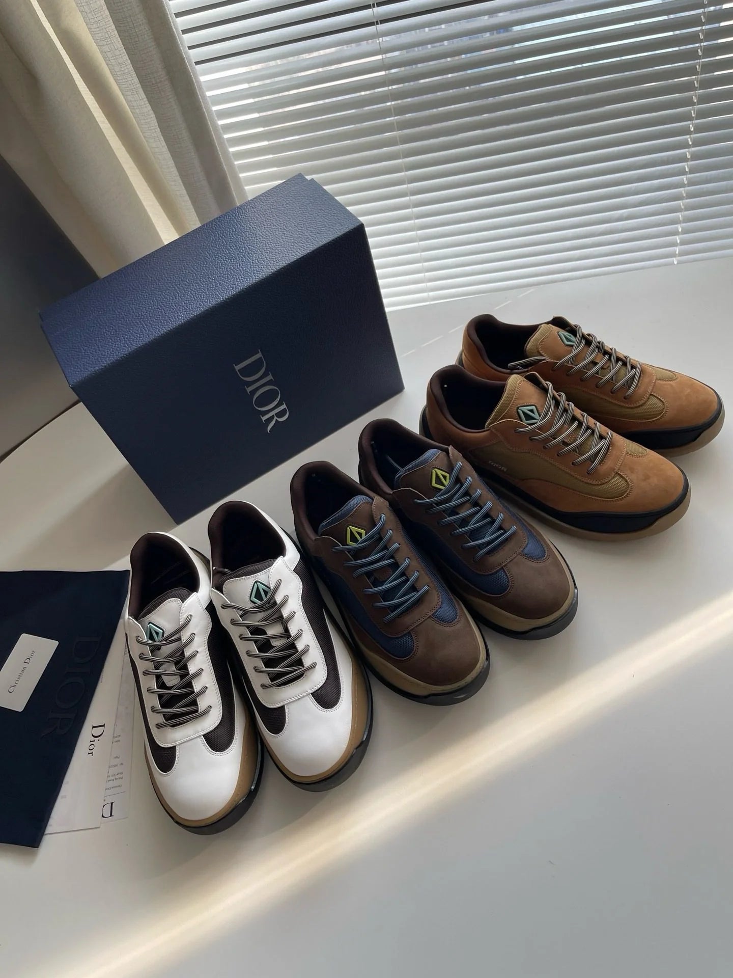 DIOR SNEAKER