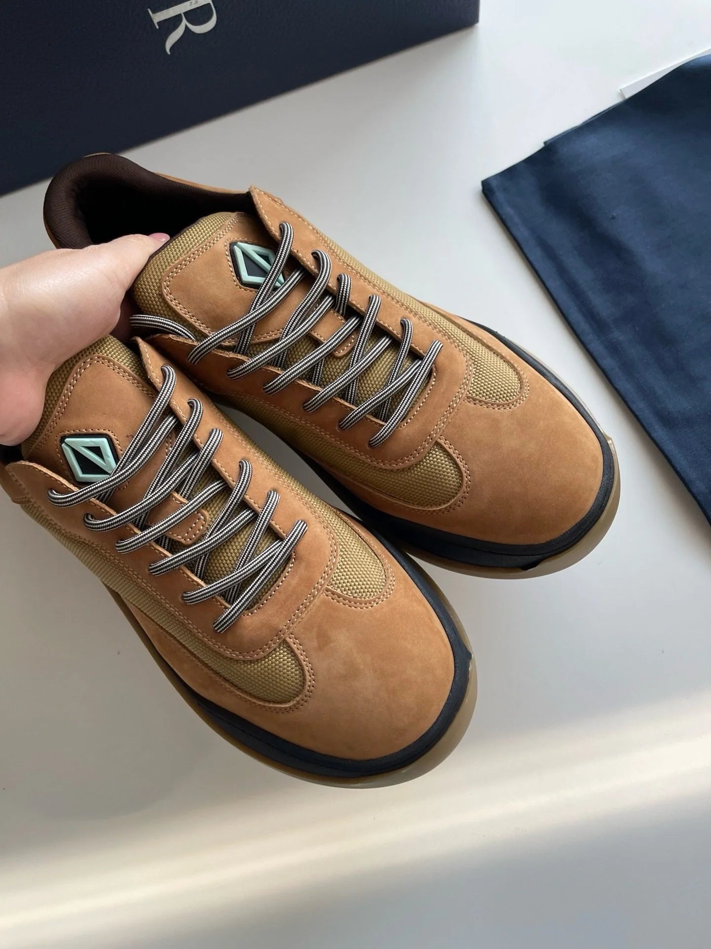 DIOR SNEAKER