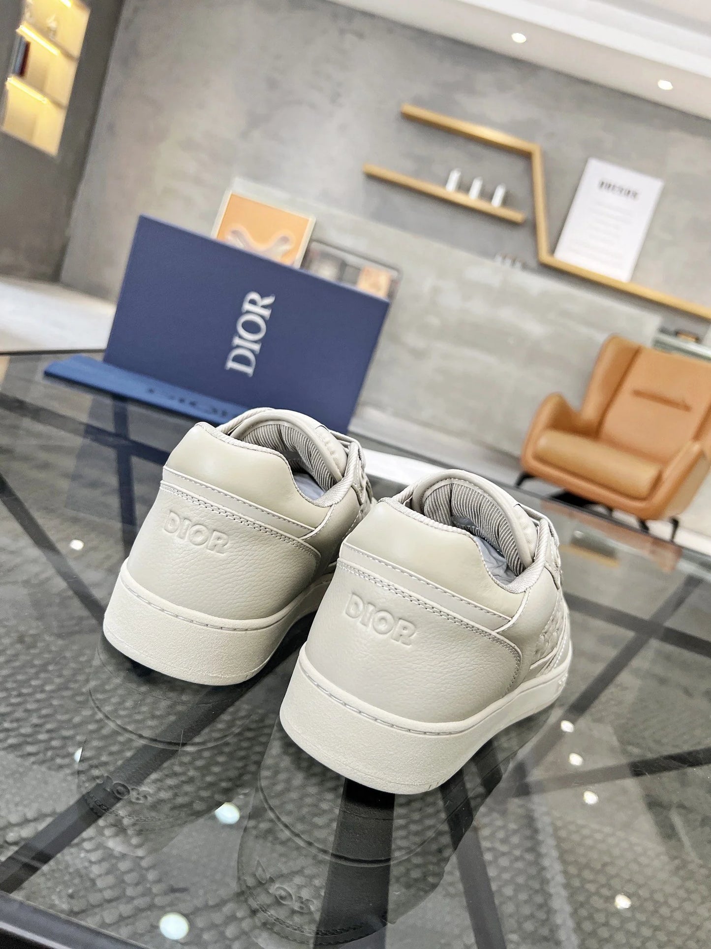 DIOR SNEAKER