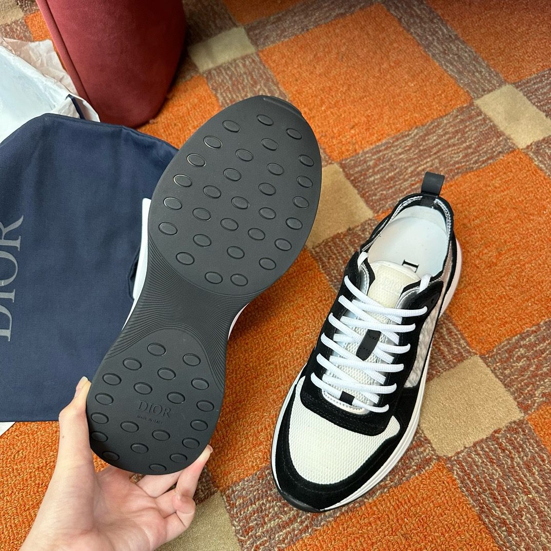 DIOR SNEAKER